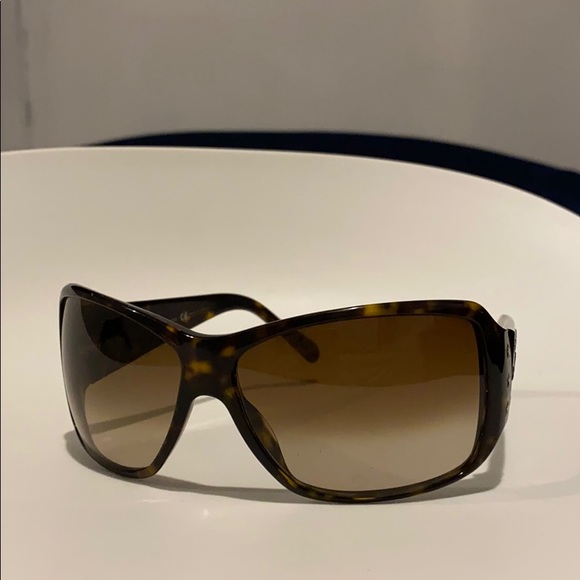 PRADA Cateye sunglasses - Picture 6 of 7